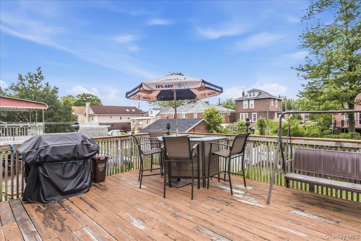Single Family Rawlins Avenue Bronx, NY 10465, MLS-1017978-36