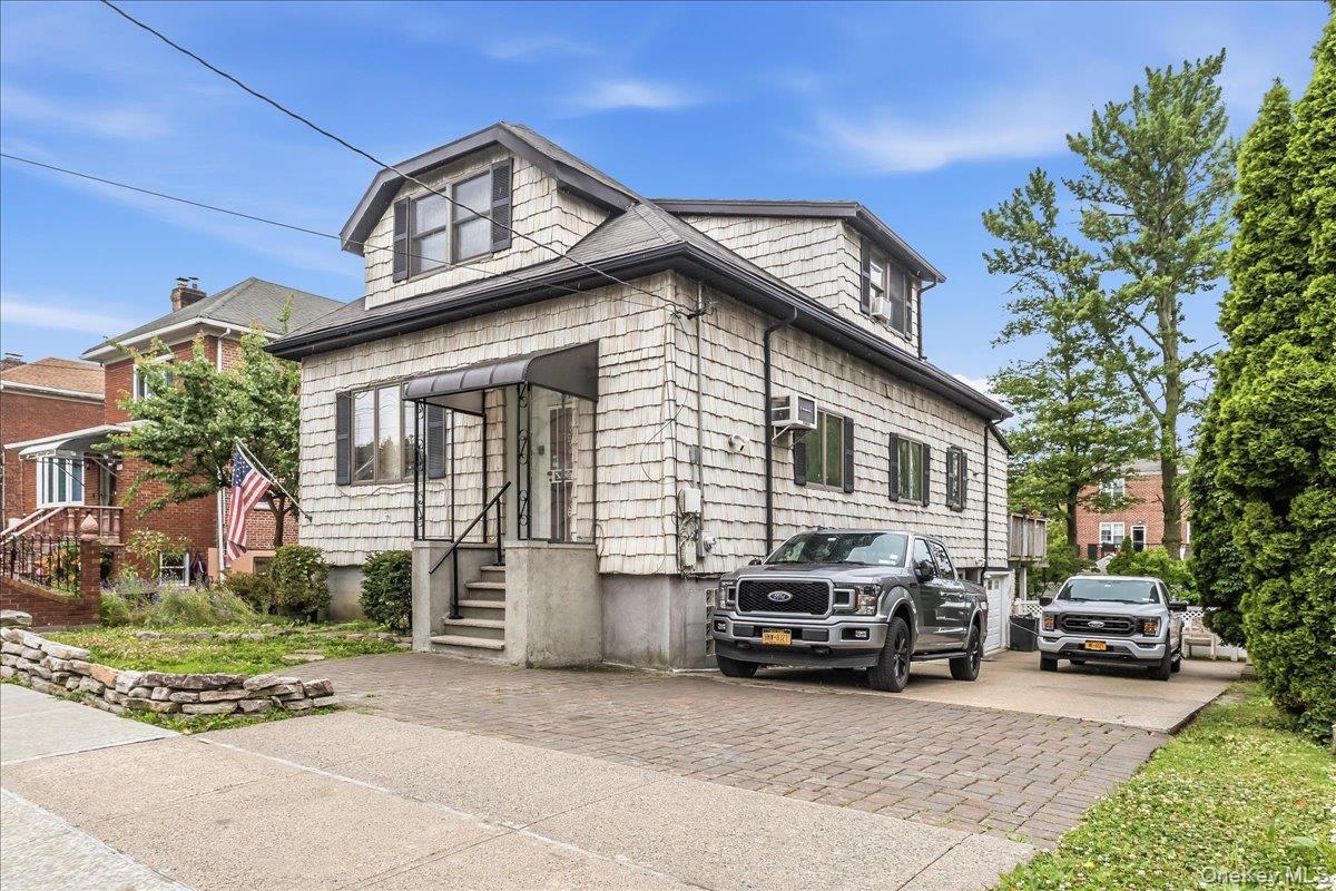 Single Family Rawlins Avenue Bronx, NY 10465, MLS-1017978-4