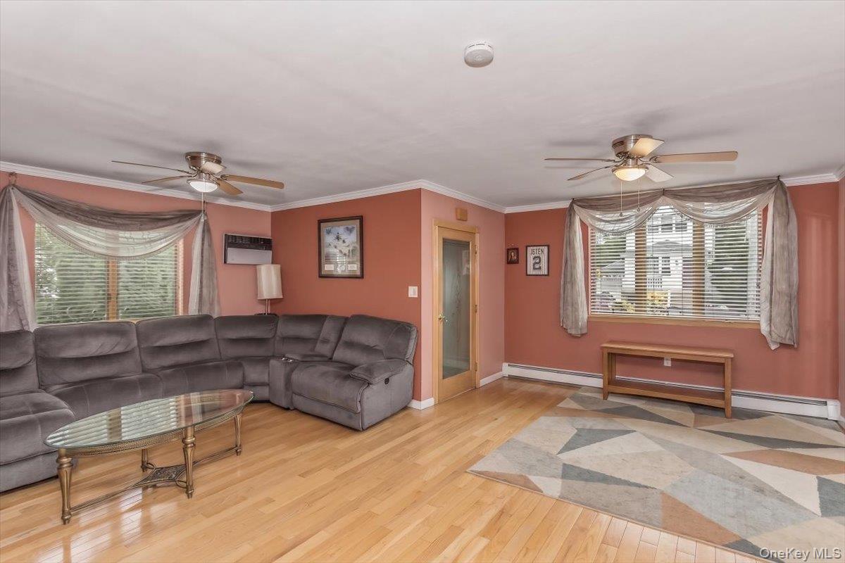 Single Family Rawlins Avenue Bronx, NY 10465, MLS-1017978-6