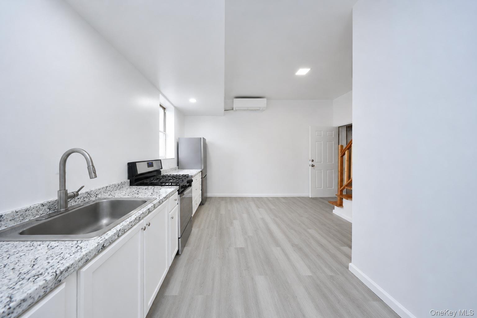 Single Family 70th Street Brooklyn, NY 11228, MLS-1018045-17