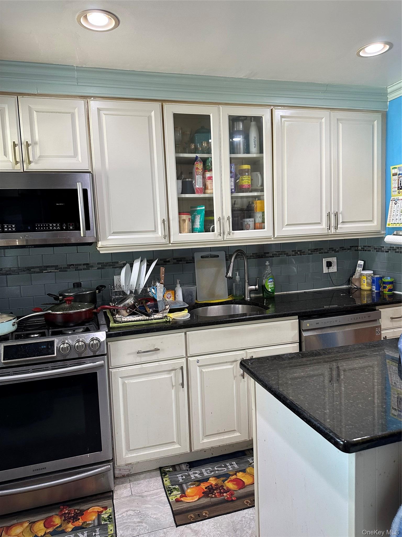 Single Family Clearstream Avenue  Nassau County, NY 11580, MLS-1018065-8