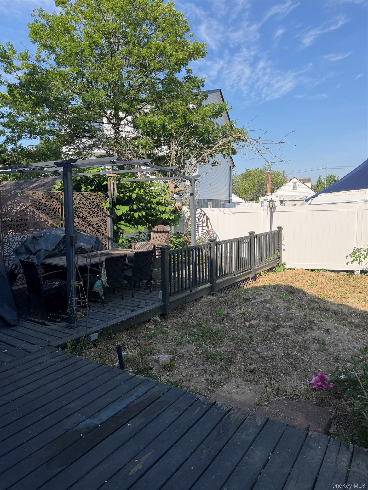 Single Family Fishermans Road  Nassau County, NY 11510, MLS-1018072-12