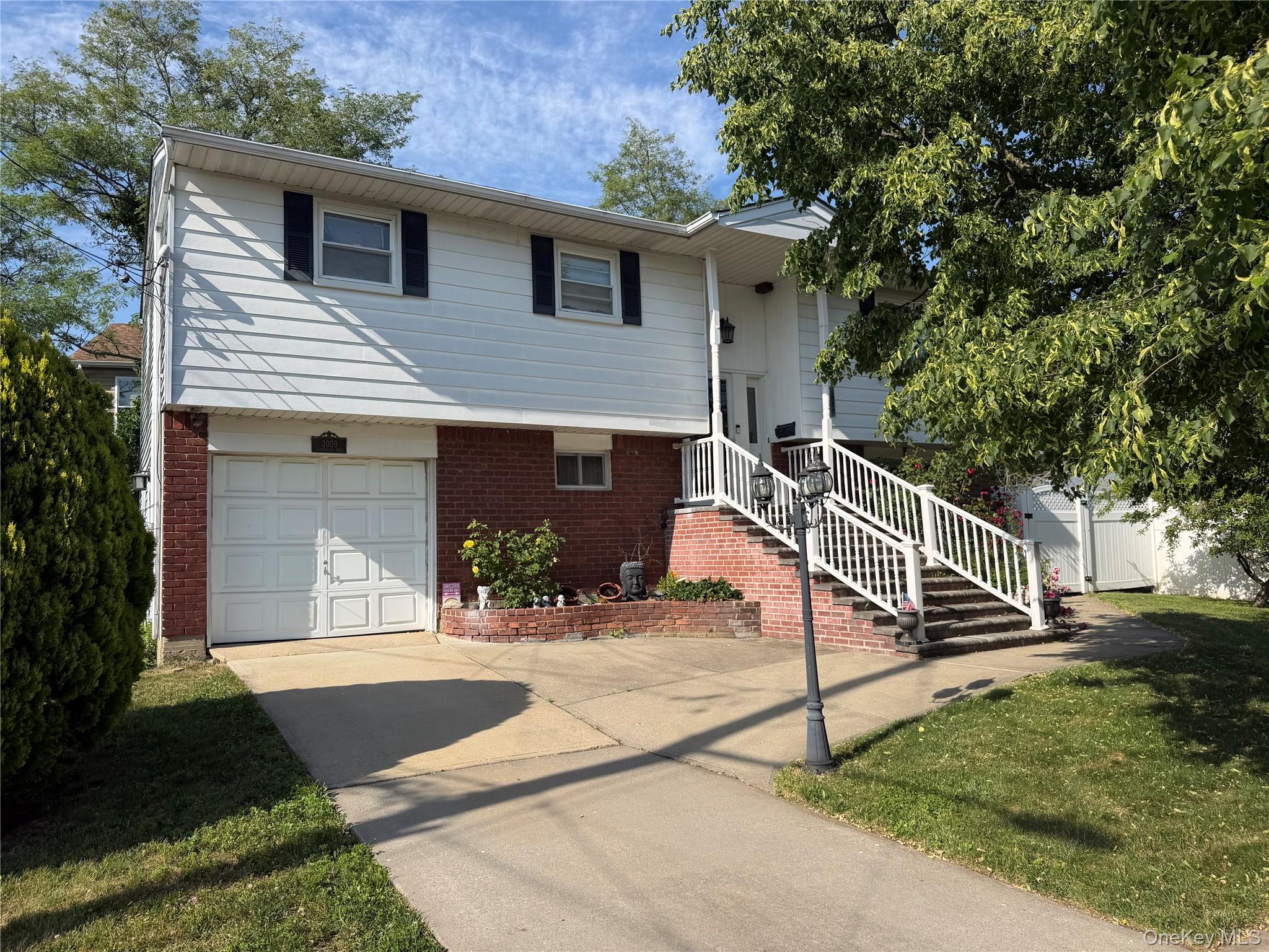 Single Family Fishermans Road  Nassau County, NY 11510, MLS-1018072-2
