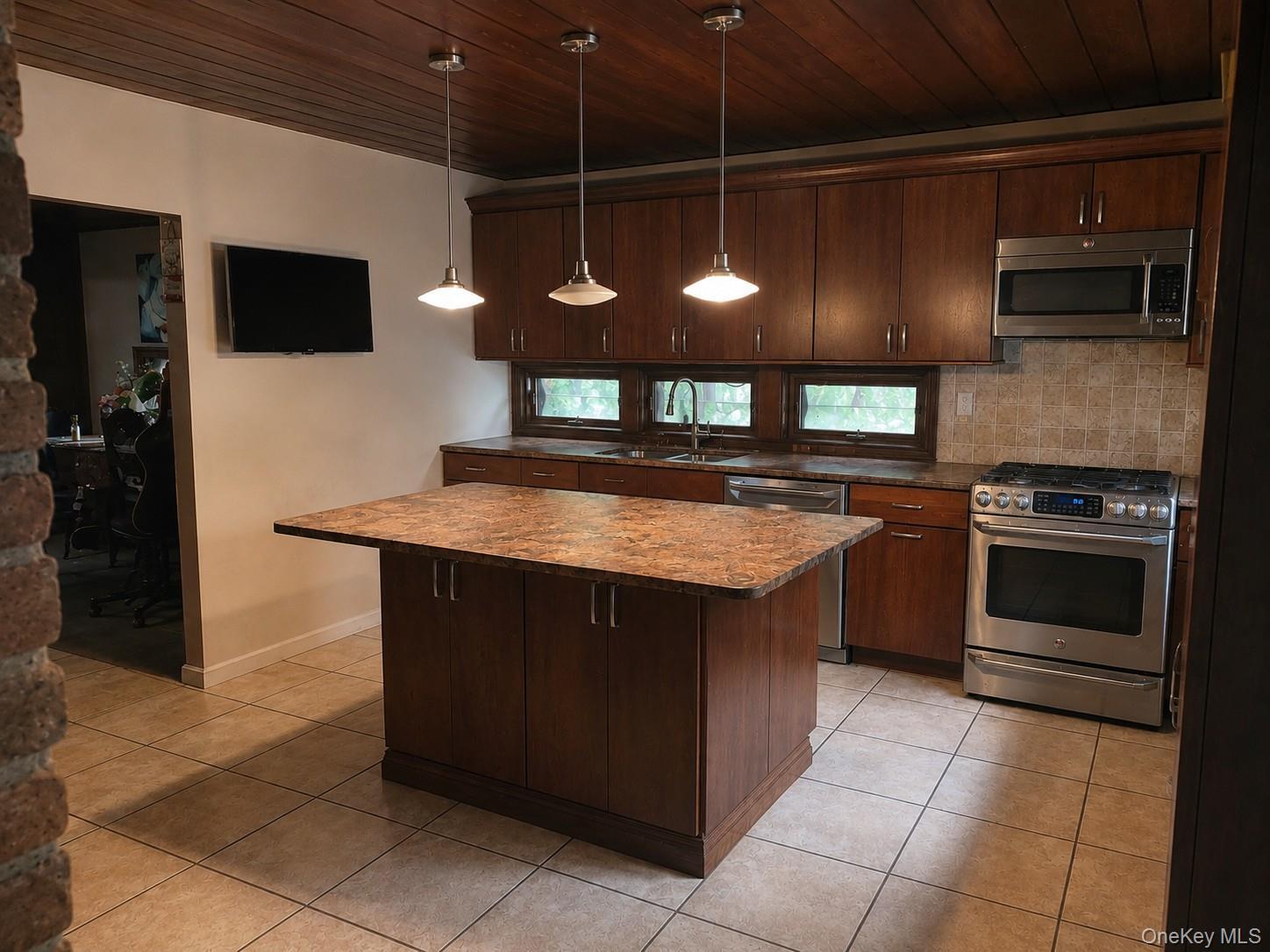Single Family Old Nyack Turnpike Rockland County, NY 10977, MLS-1018098-14