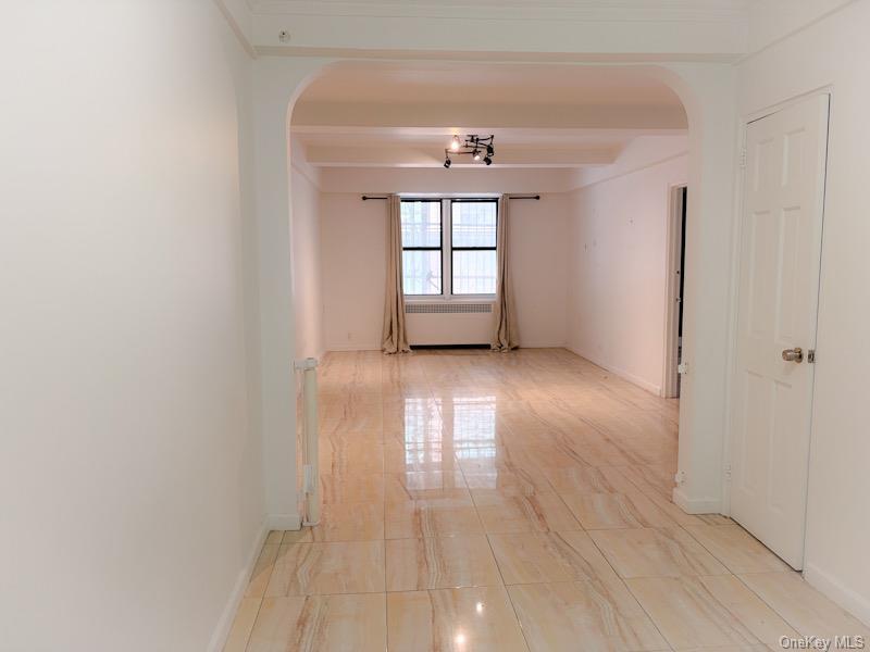Apartment 206th  Manhattan, NY 10034, MLS-1018103-3