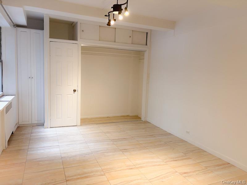 Apartment 206th  Manhattan, NY 10034, MLS-1018103-4