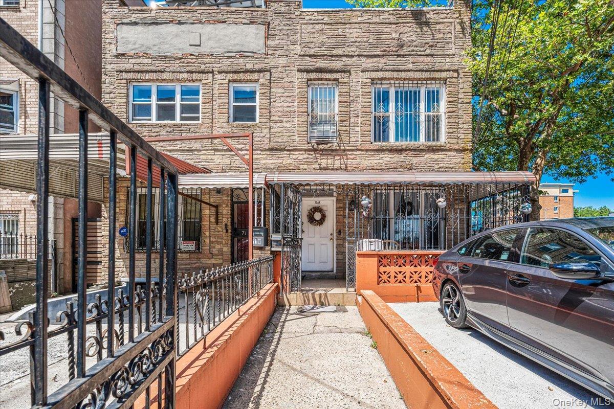Single Family Snediker Avenue  Brooklyn, NY 11207, MLS-1018117-3