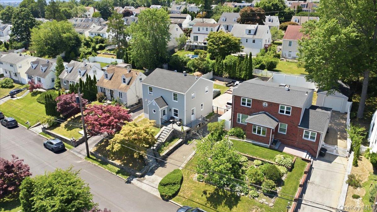 Single Family Young Avenue Westchester County, NY 10710, MLS-1018124-28
