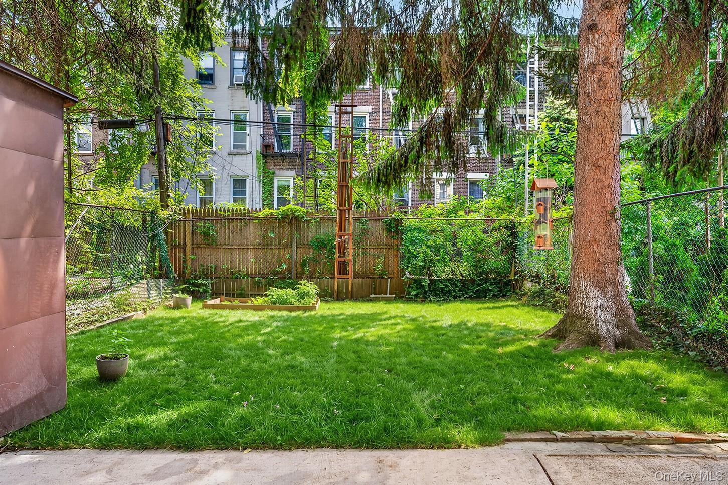 Single Family Sutton Street Brooklyn, NY 11222, MLS-1018125-32