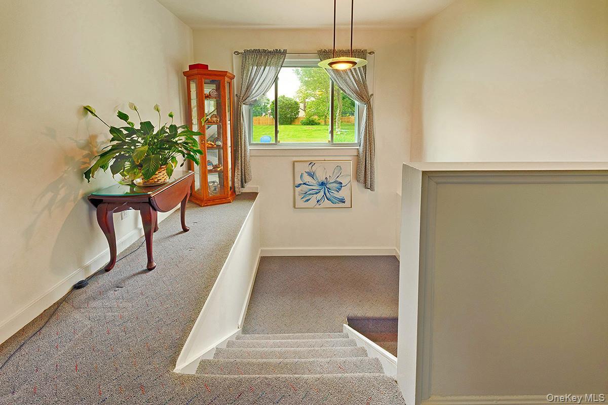 Single Family Van Cedar Street Se Suffolk County, NY 11717, MLS-1018126-16