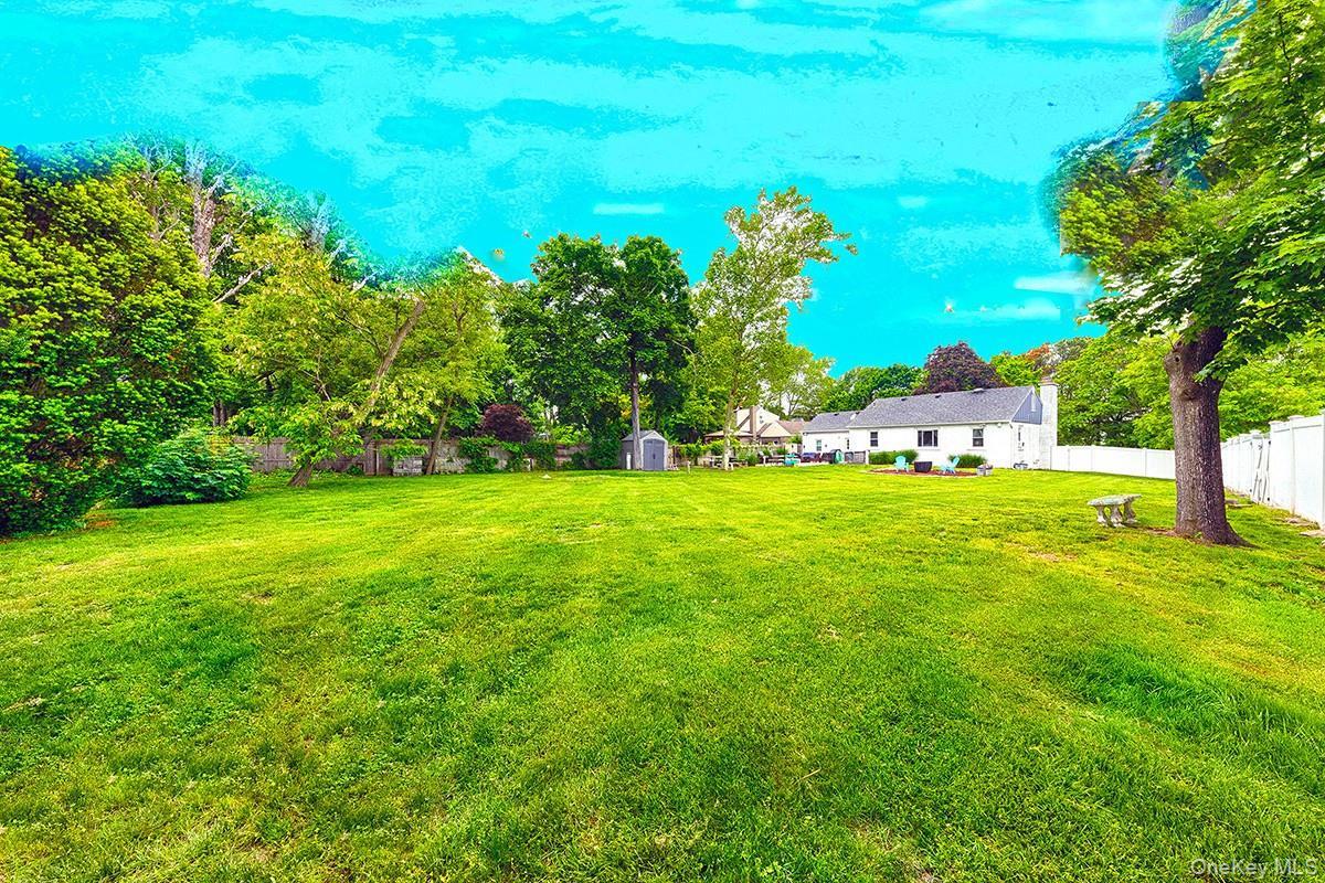Single Family Van Cedar Street Se Suffolk County, NY 11717, MLS-1018126-3