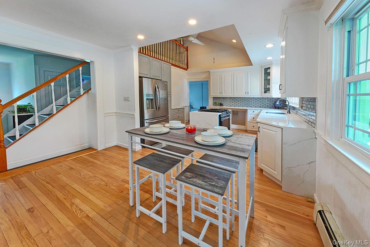 Single Family Van Cedar Street Se Suffolk County, NY 11717, MLS-1018126-7