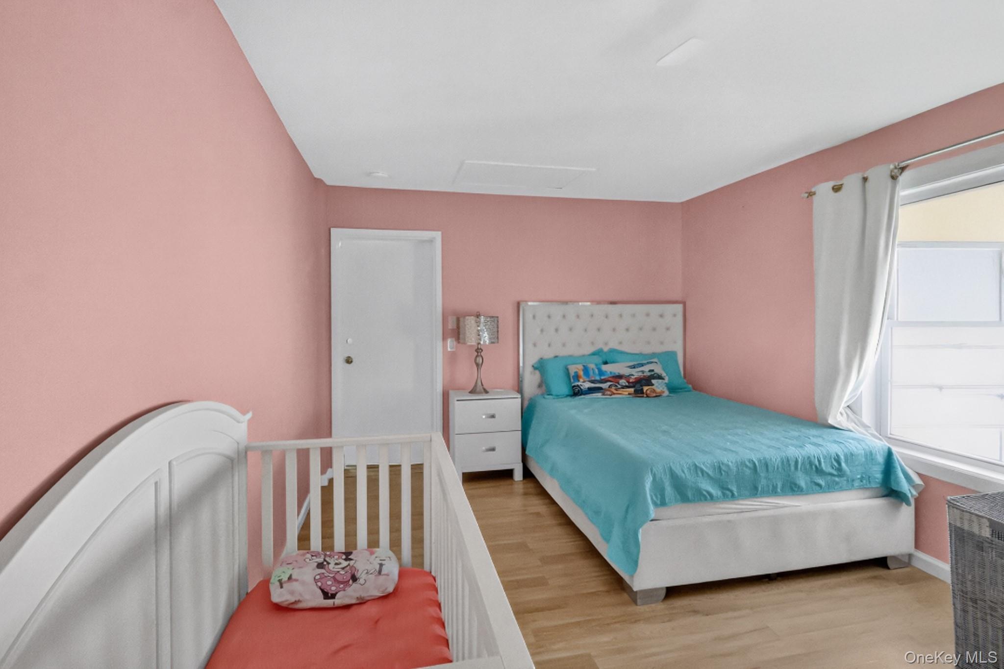 Single Family Woodlawn Avenue  Suffolk County, NY 11940, MLS-1018159-16