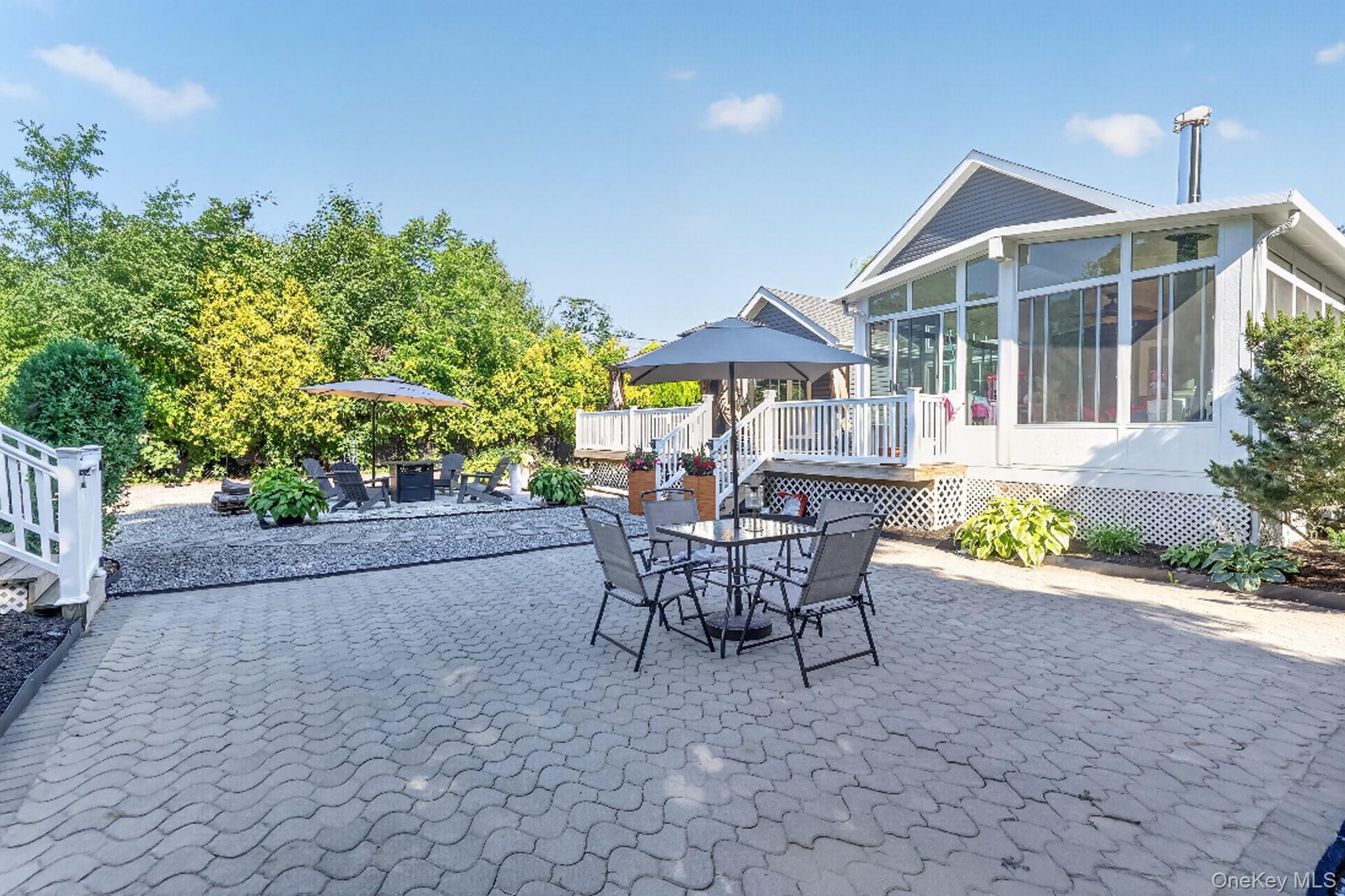 Single Family Woodlawn Avenue  Suffolk County, NY 11940, MLS-1018159-7
