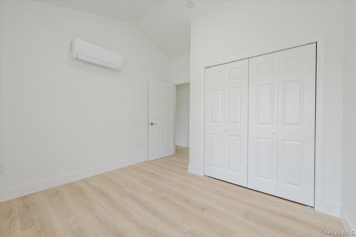 Single Family Young Avenue Bronx, NY 10469, MLS-1018189-19