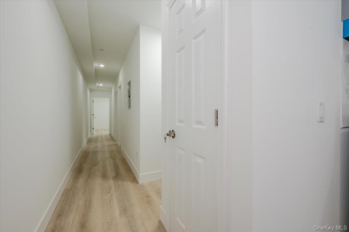 Single Family Young Avenue Bronx, NY 10469, MLS-1018189-6