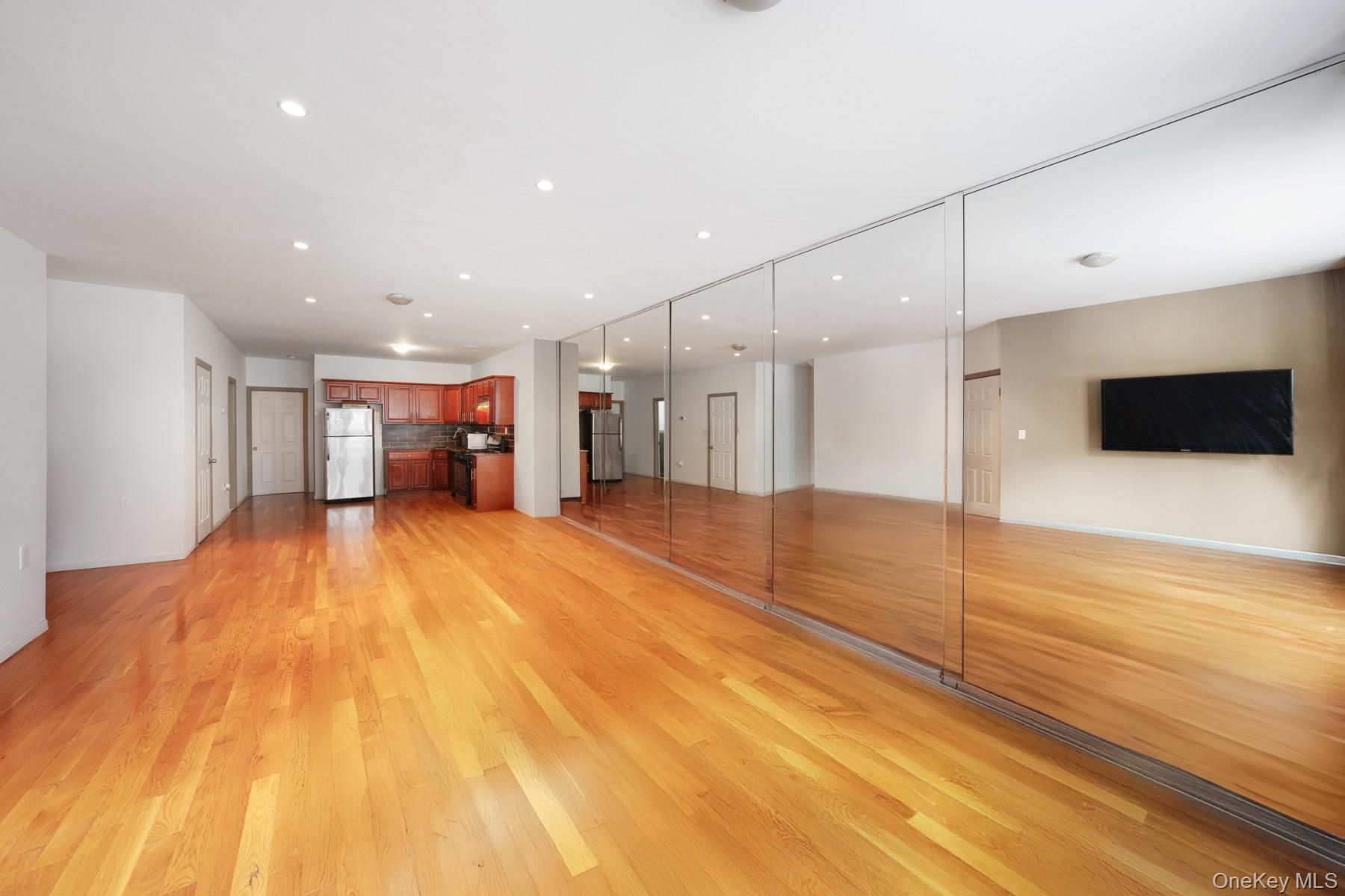 Single Family Bainbridge Street Brooklyn, NY 11233, MLS-1018198-6