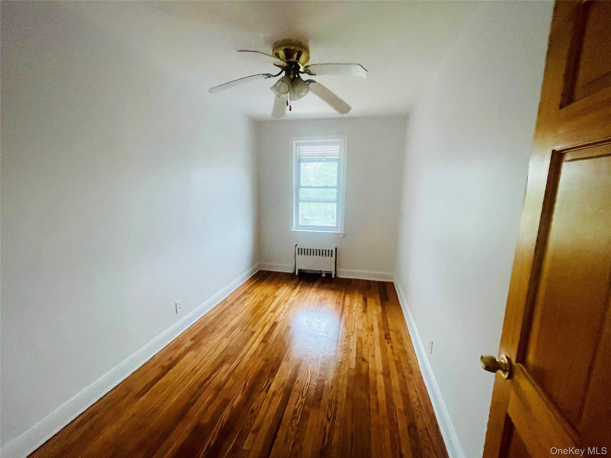 Single Family Gunther  Bronx, NY 10469, MLS-1018213-3