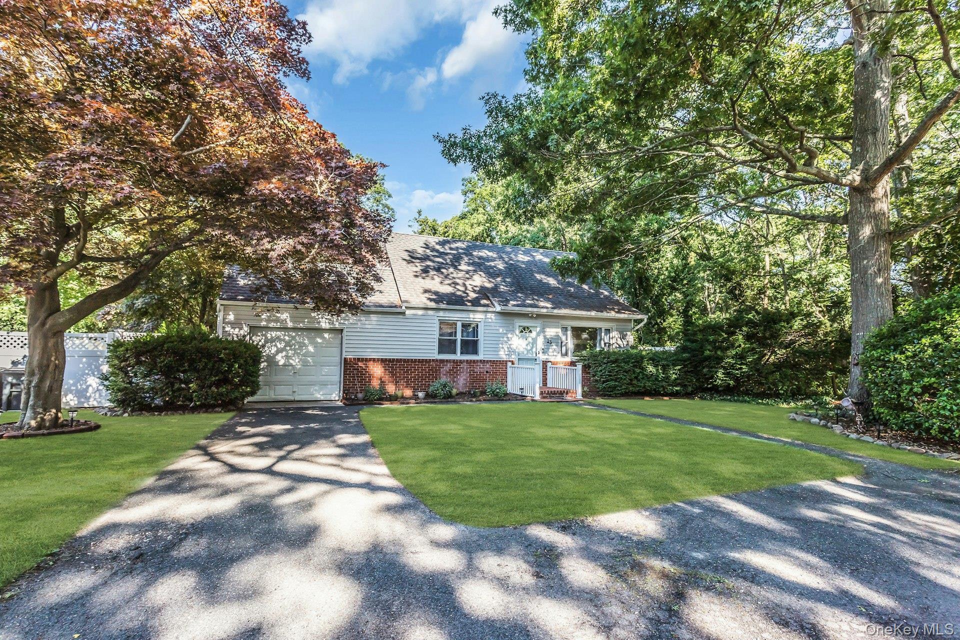 Single Family Lambert Avenue  Suffolk County, NY 11950, MLS-1018215-2