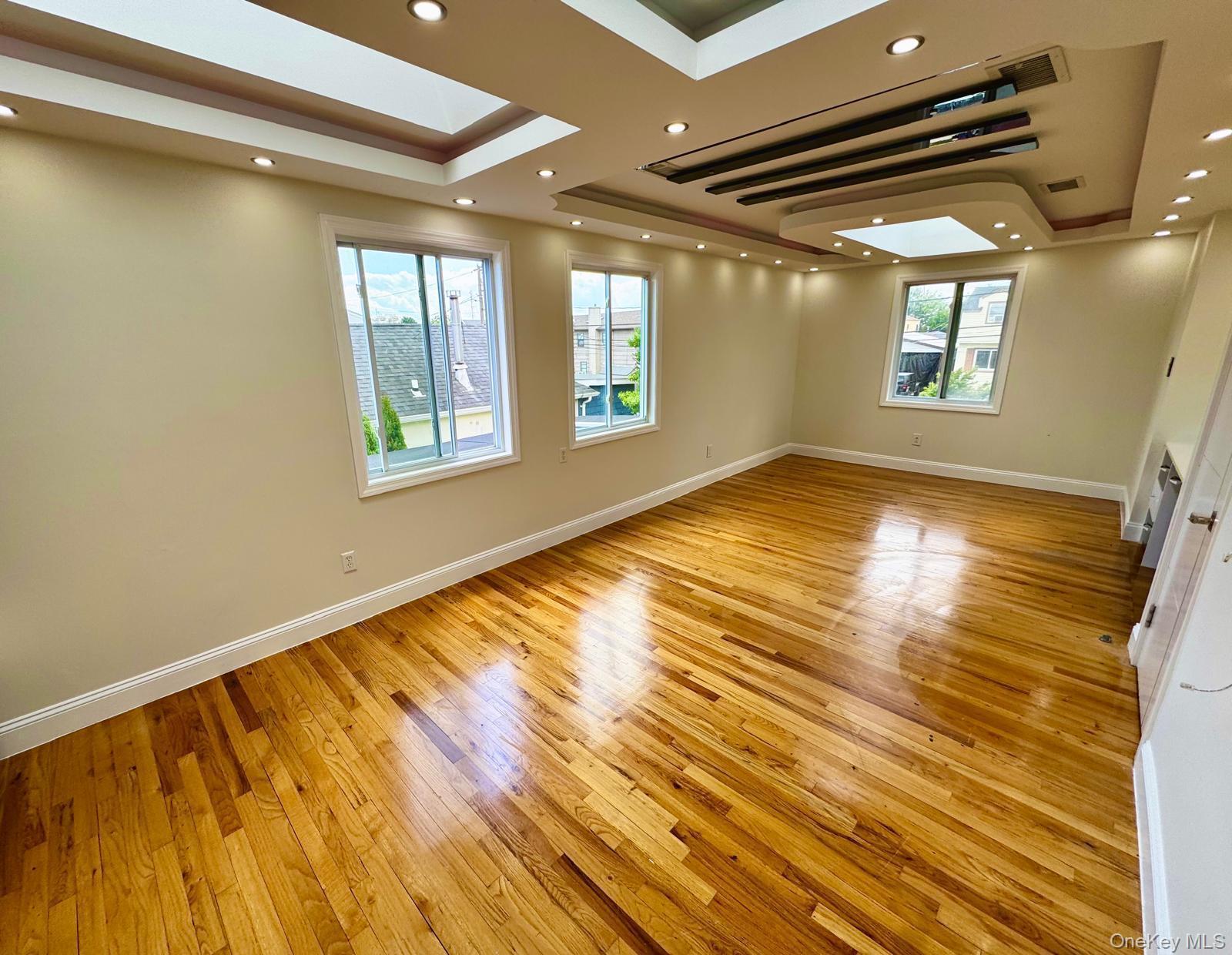 Single Family Walnut Road Nassau County, NY 11096, MLS-1018236-10