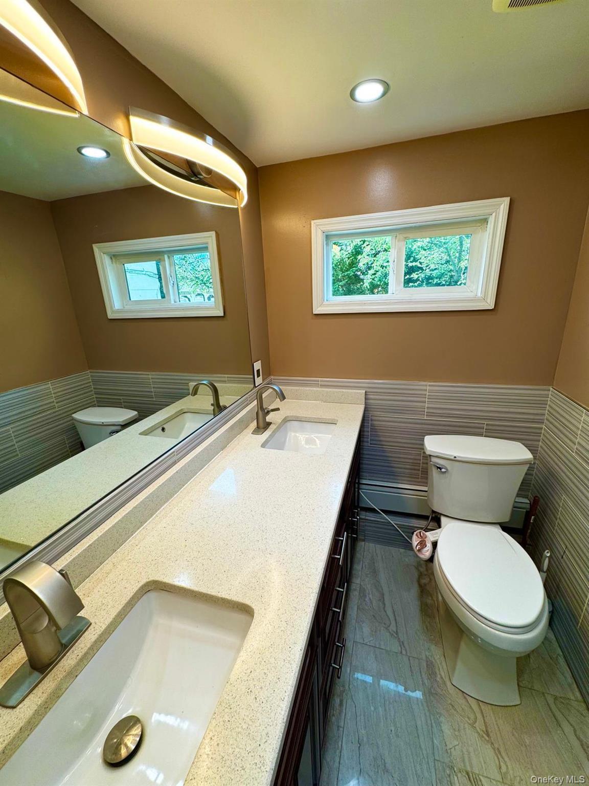 Single Family Walnut Road Nassau County, NY 11096, MLS-1018236-12