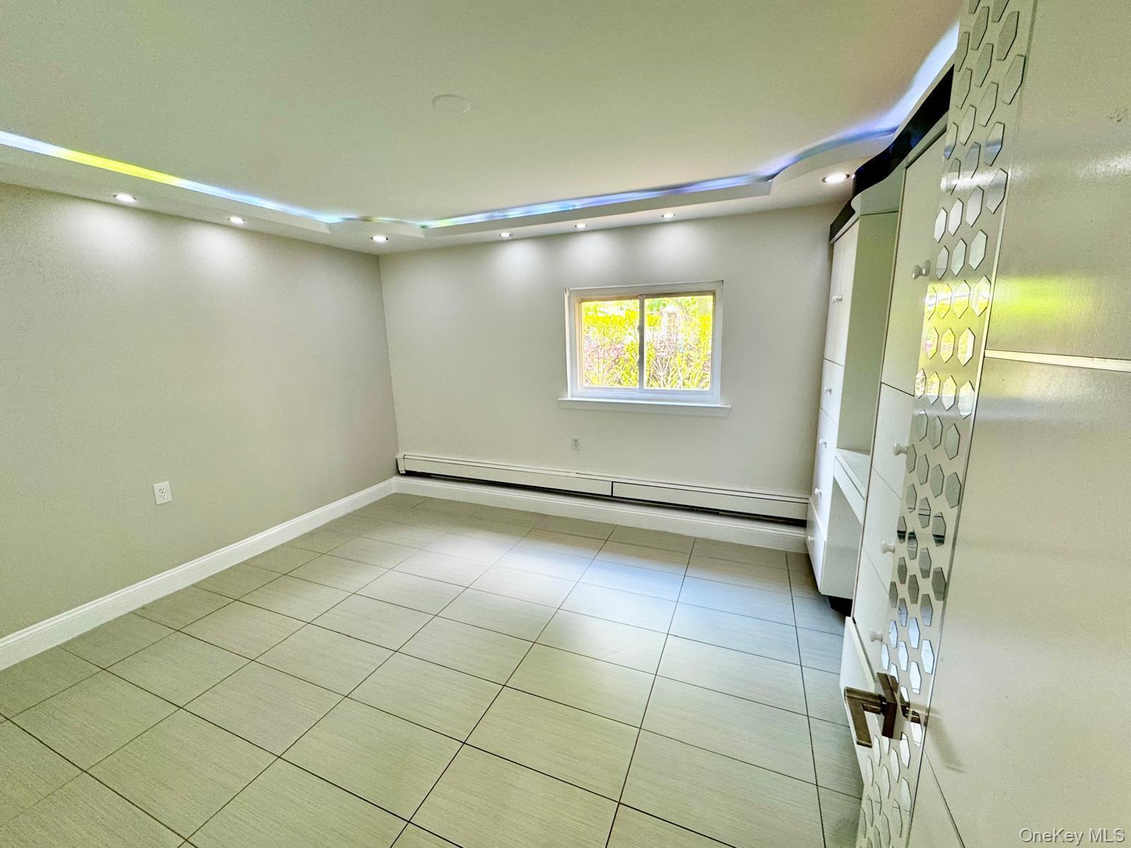 Single Family Walnut Road Nassau County, NY 11096, MLS-1018236-14