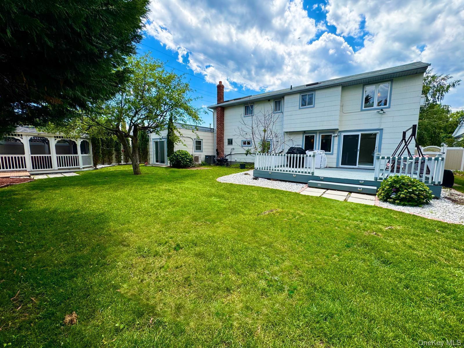 Single Family Walnut Road Nassau County, NY 11096, MLS-1018236-5