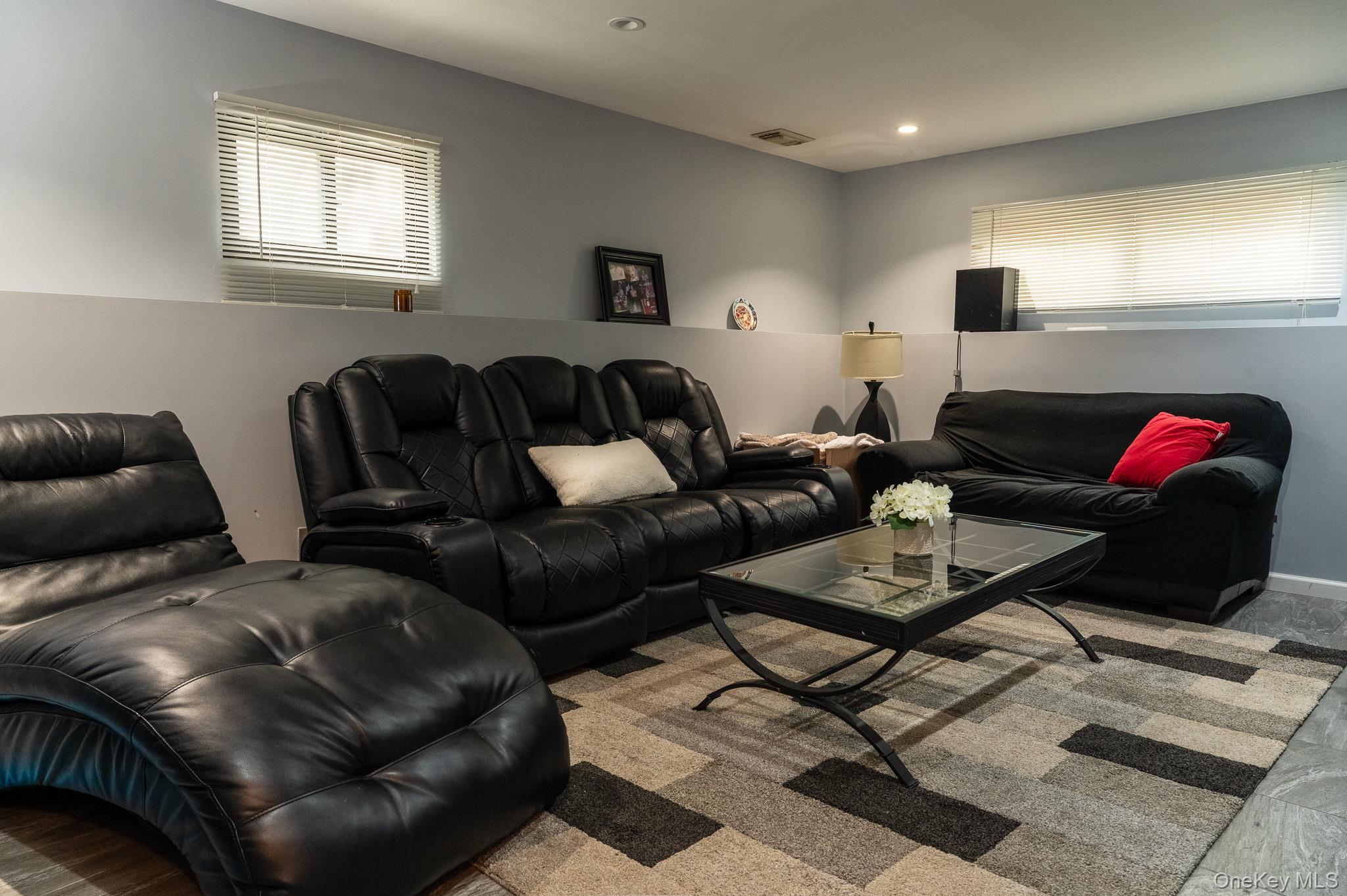 Single Family 157th Street  Queens, NY 11357, MLS-1018239-17