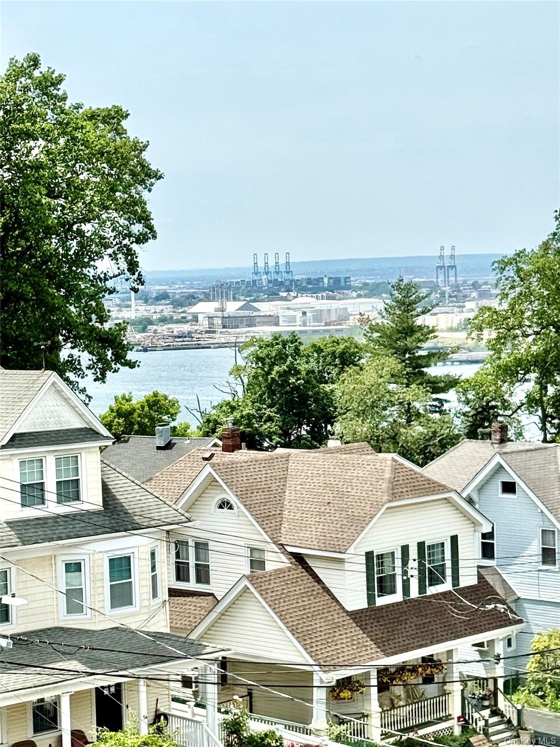 Single Family Highview Avenue Staten Island, NY 10301, MLS-1018242-14
