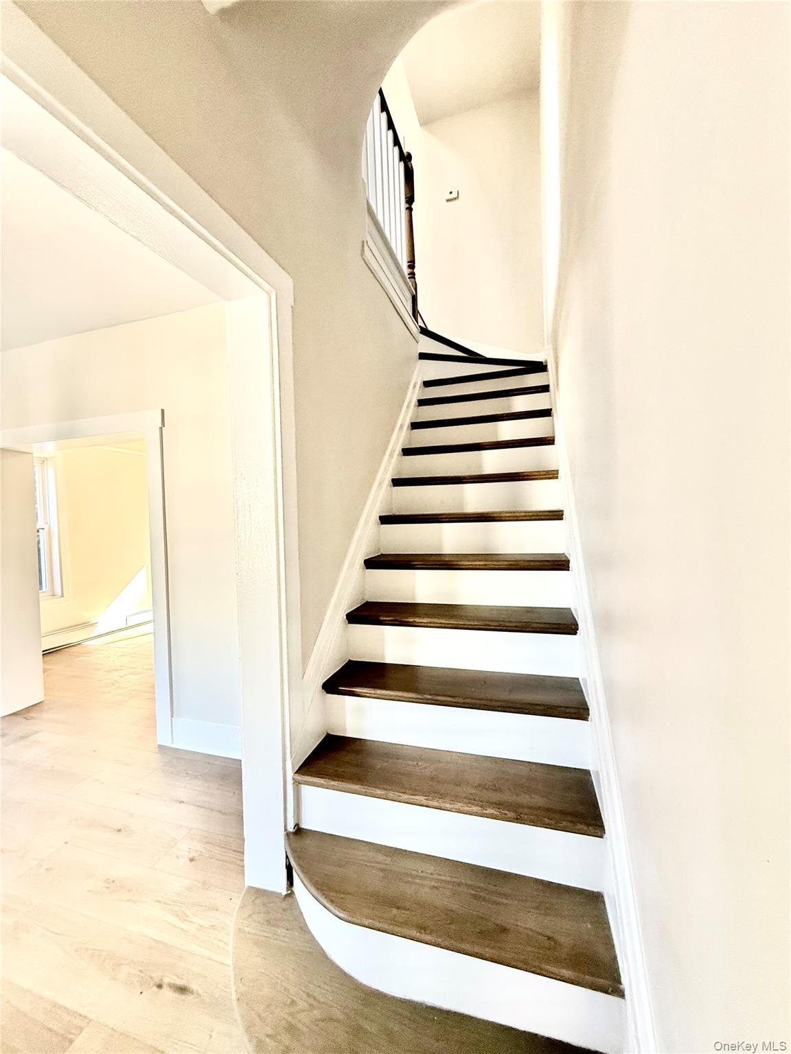 Single Family Highview Avenue Staten Island, NY 10301, MLS-1018242-15