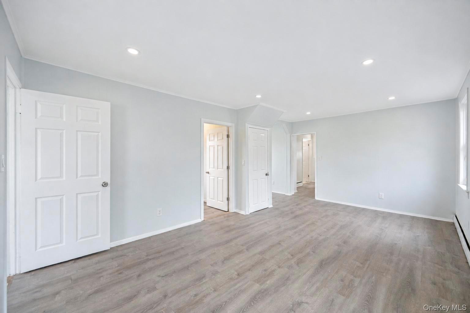 Single Family Flanders Place  Suffolk County, NY 11704, MLS-1018271-14