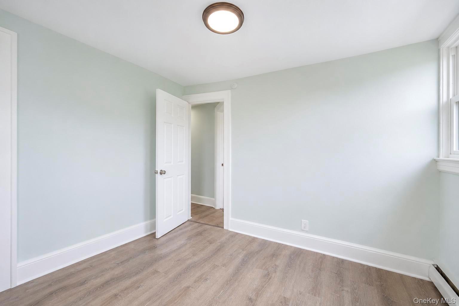 Single Family Flanders Place  Suffolk County, NY 11704, MLS-1018271-32