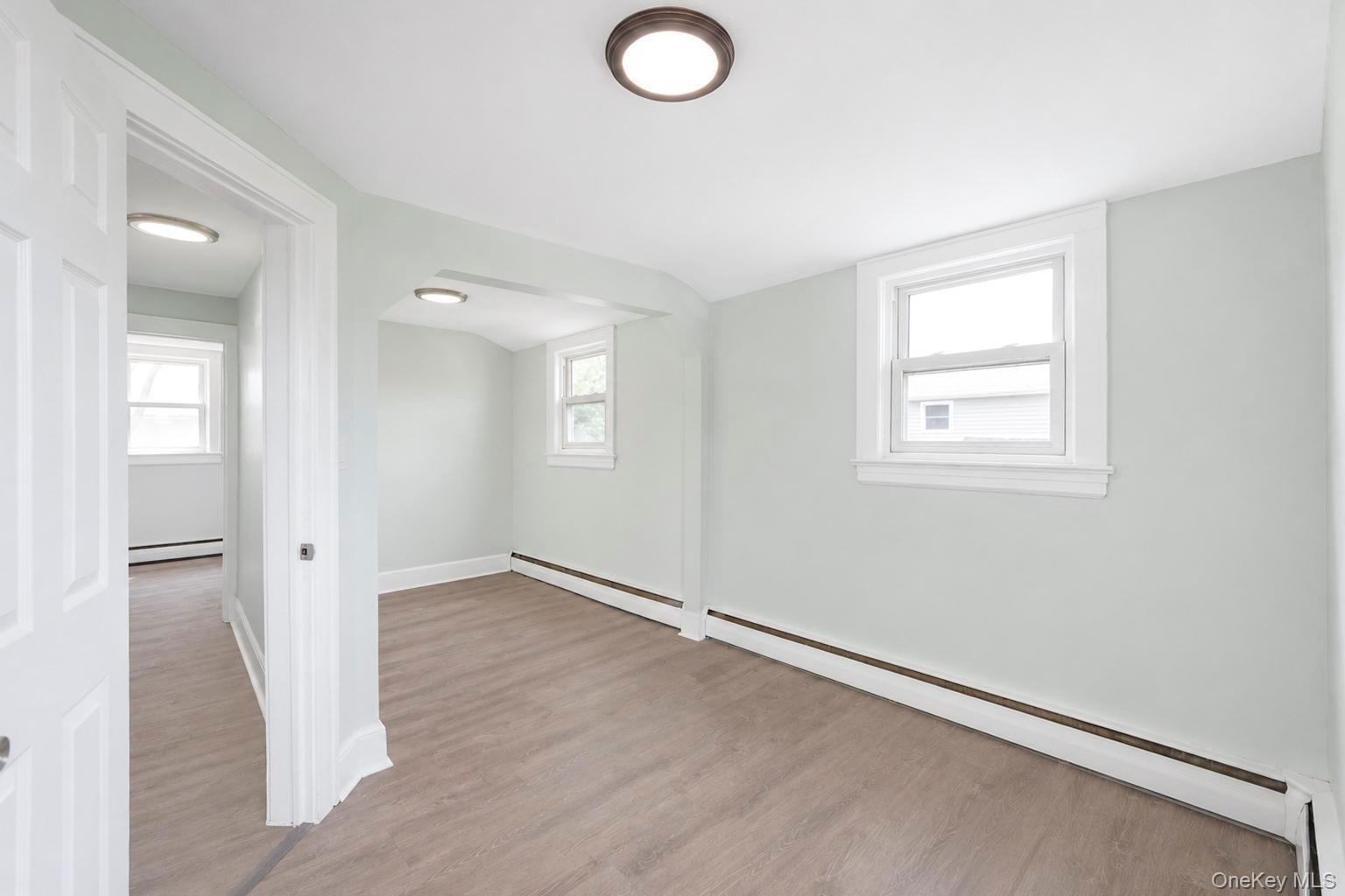 Single Family Flanders Place  Suffolk County, NY 11704, MLS-1018271-33