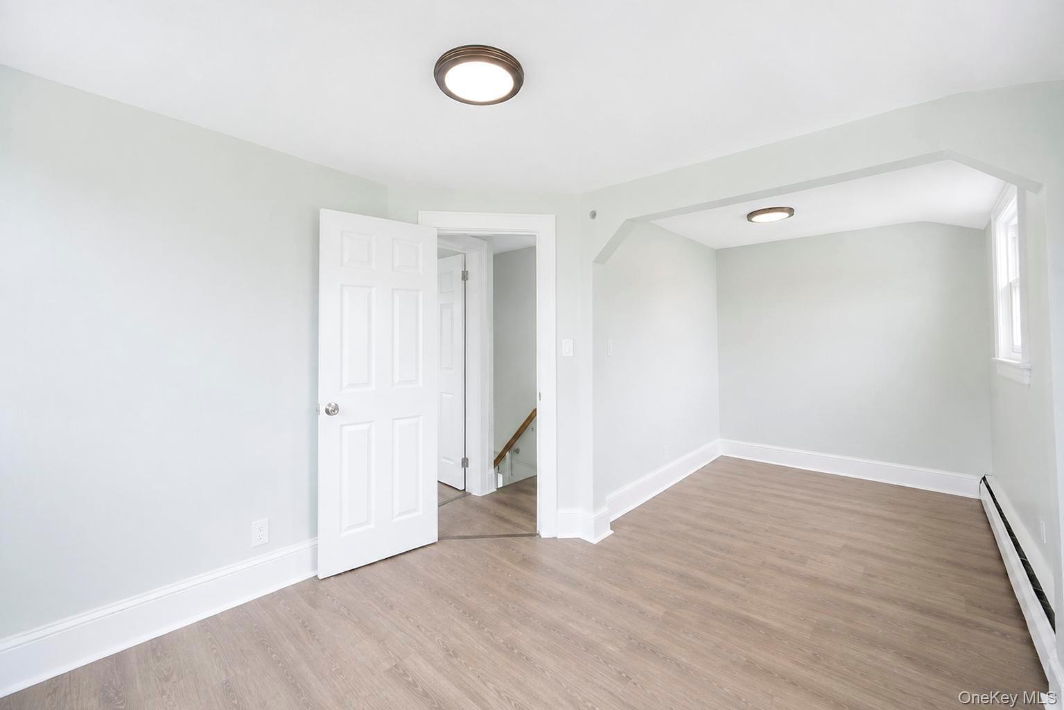 Single Family Flanders Place  Suffolk County, NY 11704, MLS-1018271-34