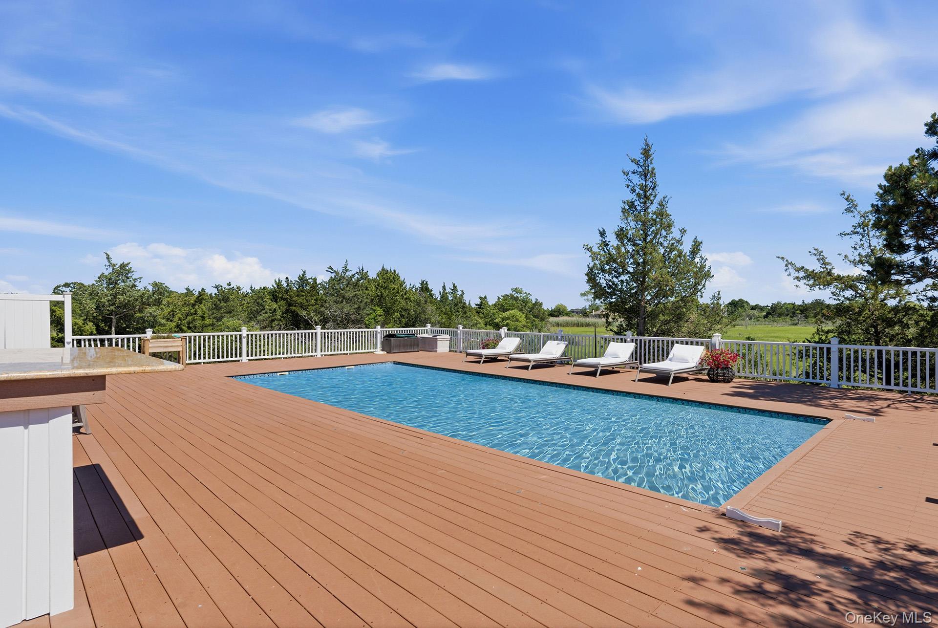 Single Family Meadow Lane  Suffolk County, NY 11978, MLS-1018290-25