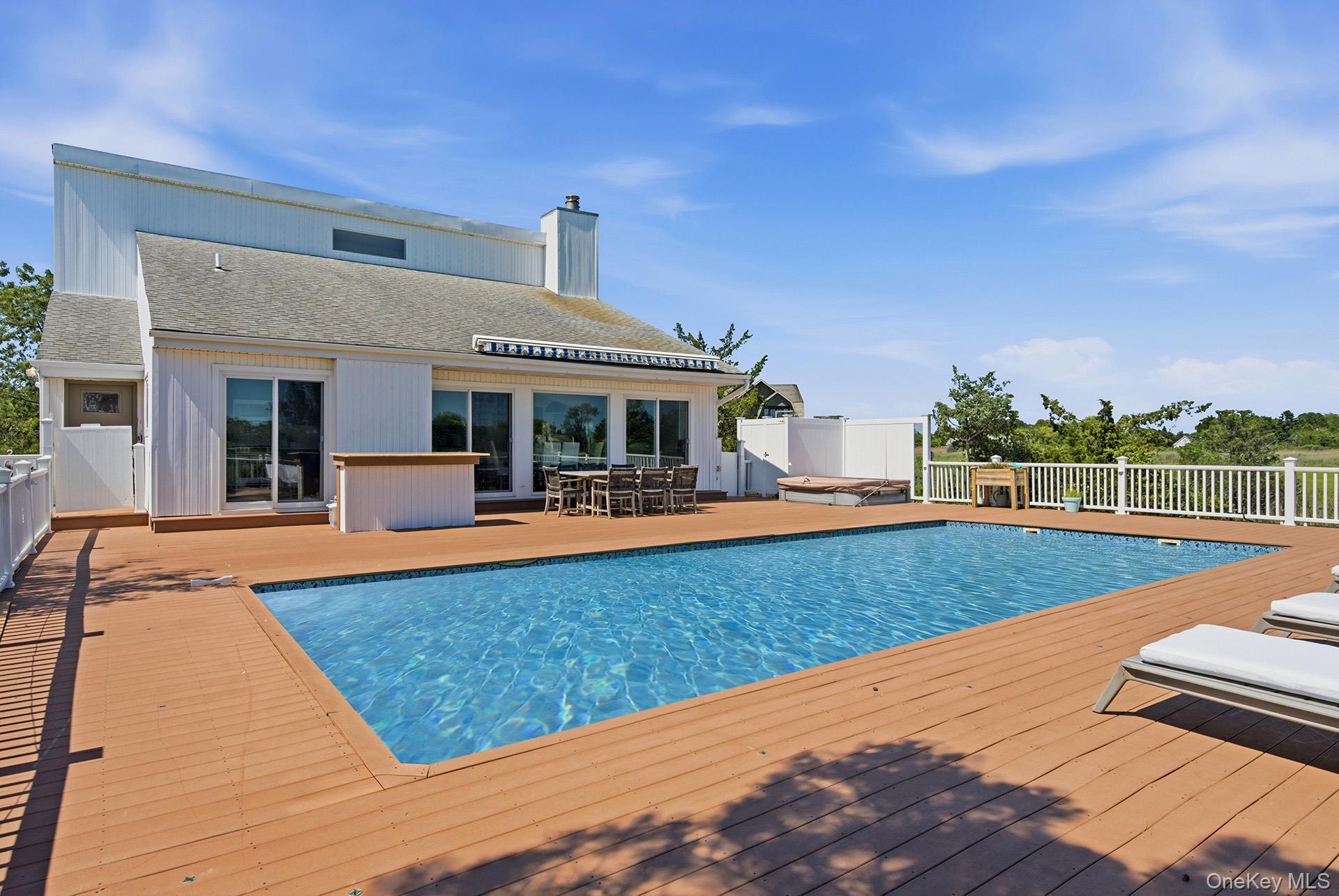 Single Family Meadow Lane  Suffolk County, NY 11978, MLS-1018290-26