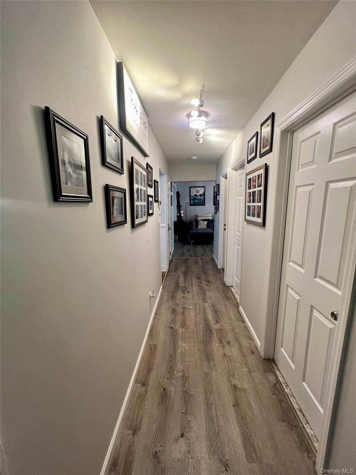 Single Family Peters Lane  Suffolk County, NY 11776, MLS-1018295-13