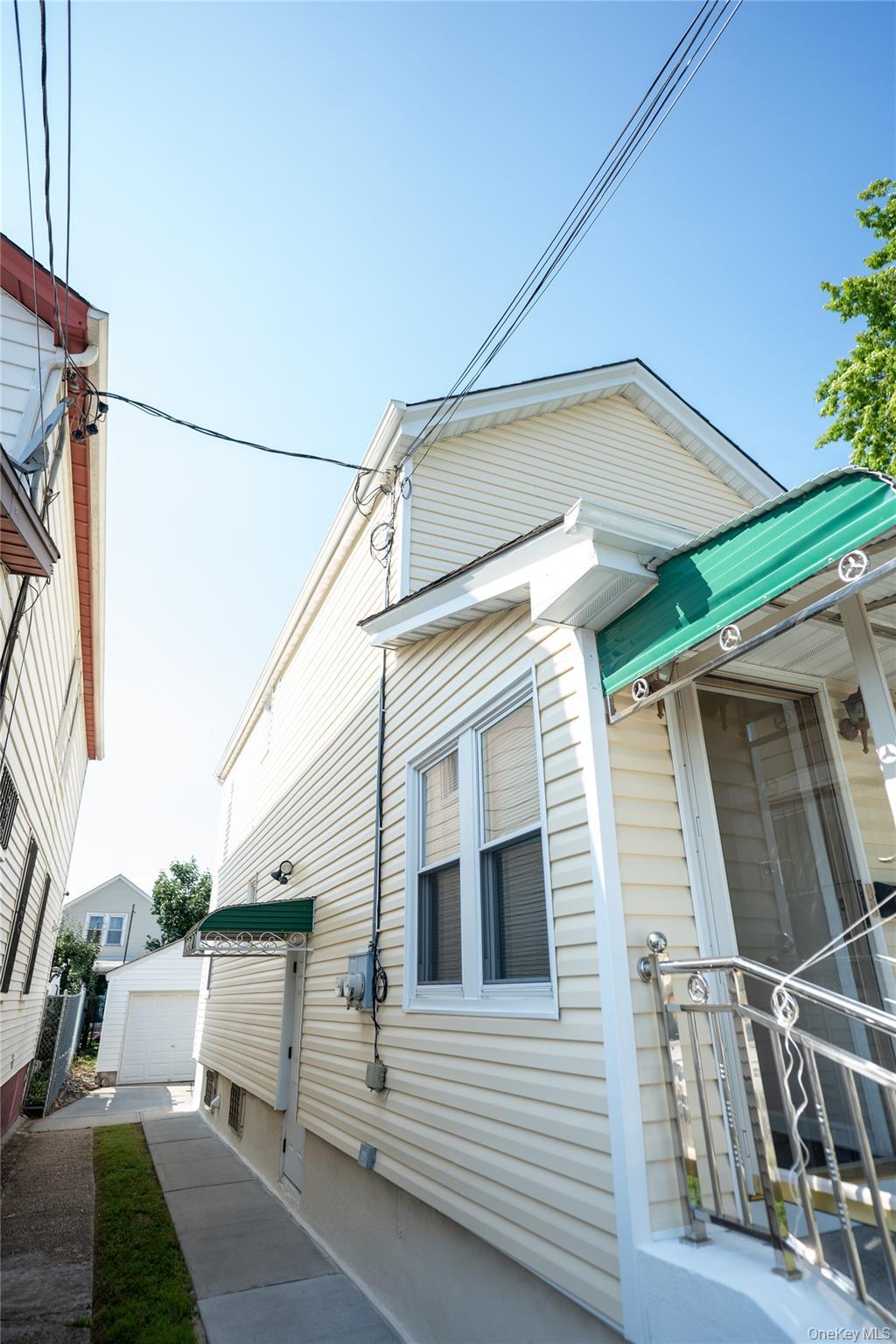 Single Family 104th Avenue  Queens, NY 11433, MLS-1018303-34