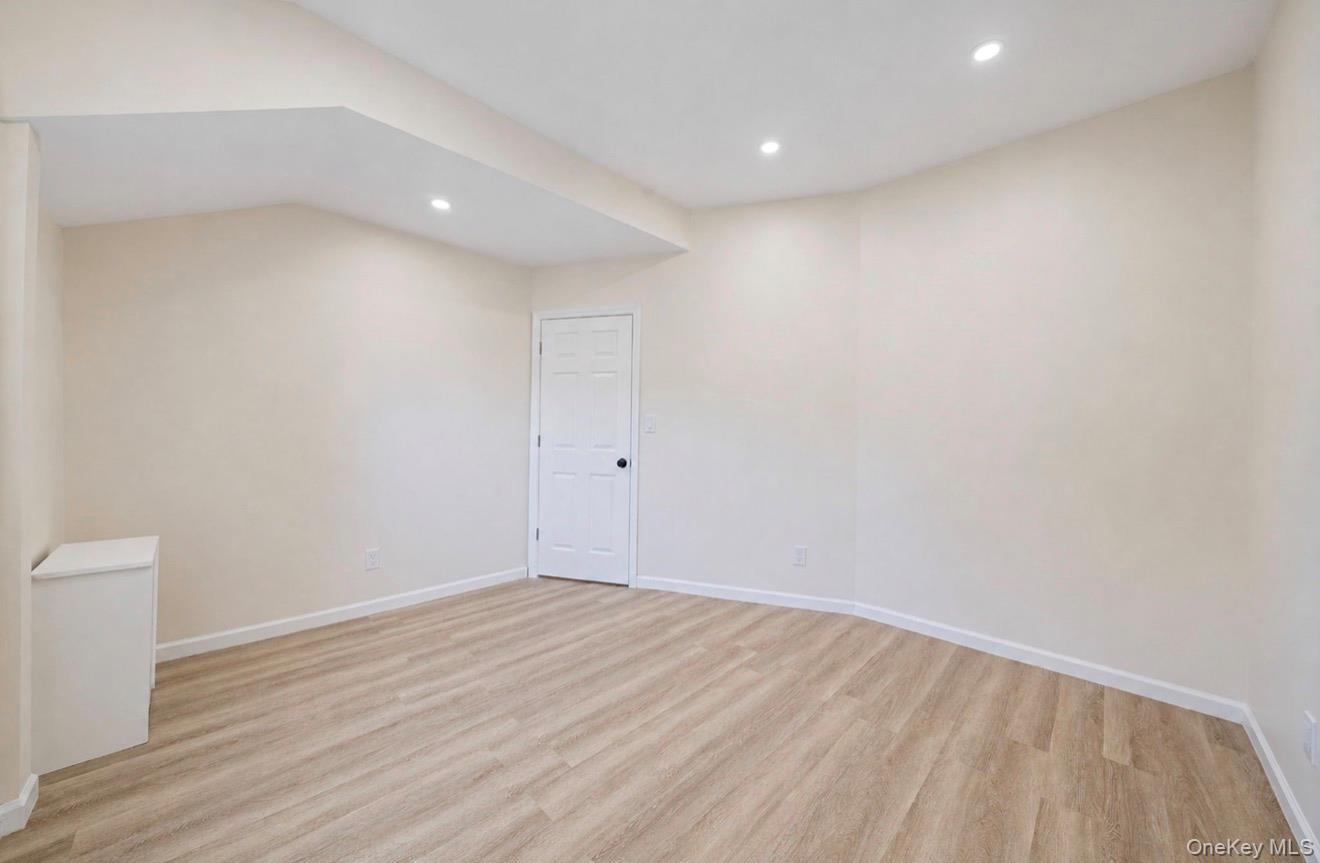 Single Family Washington Avenue Nassau County, NY 11552, MLS-1018328-16