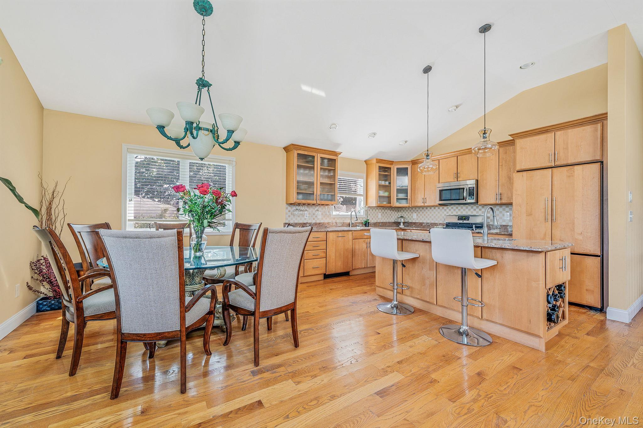 Single Family Scudder Avenue Suffolk County, NY 11726, MLS-1018332-11