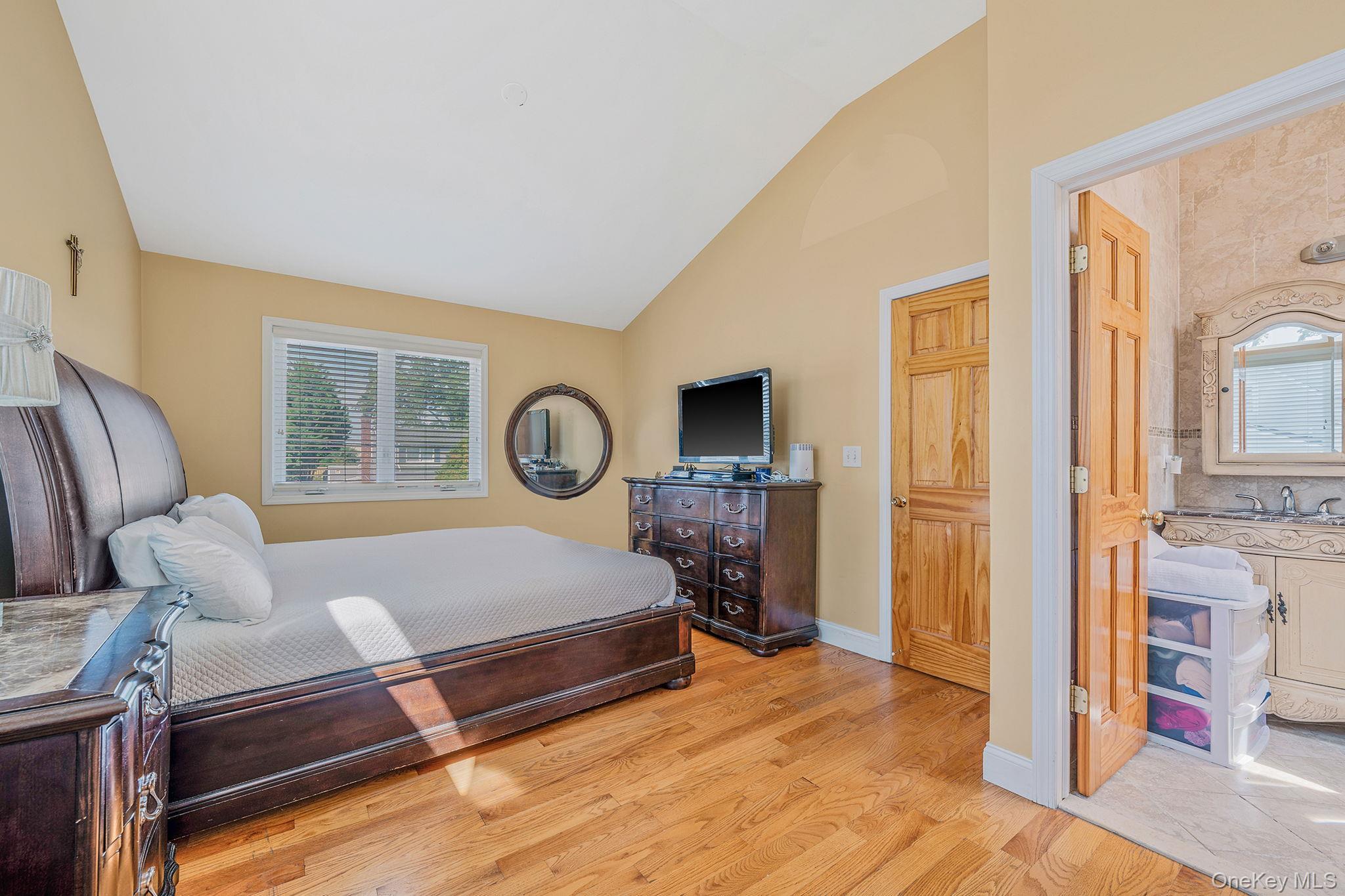 Single Family Scudder Avenue Suffolk County, NY 11726, MLS-1018332-15