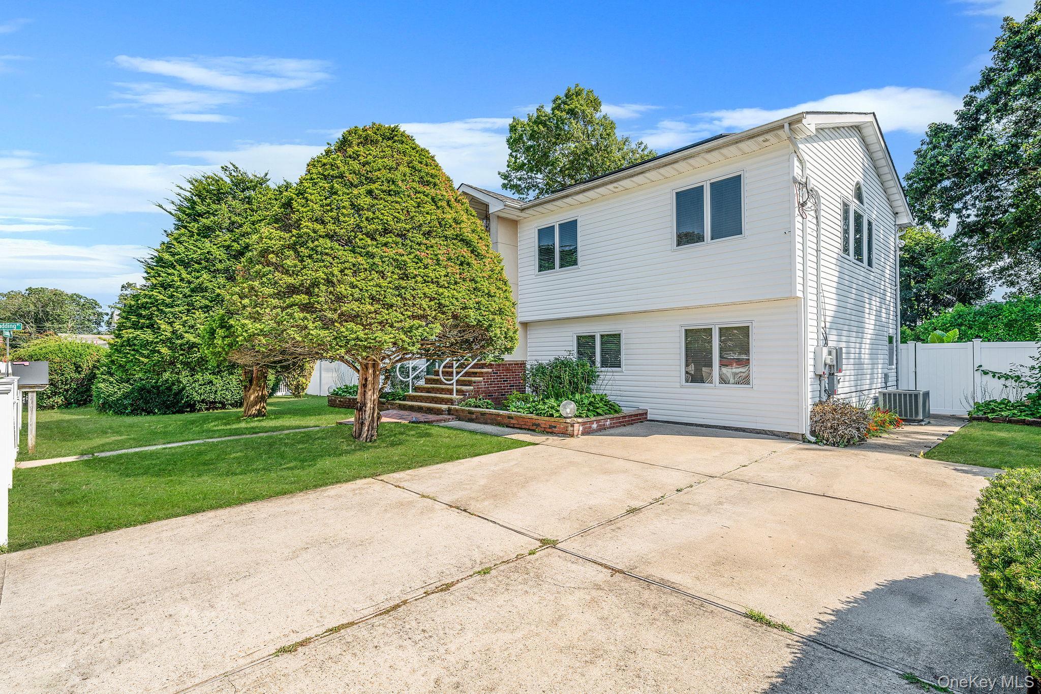 Single Family Scudder Avenue Suffolk County, NY 11726, MLS-1018332-5