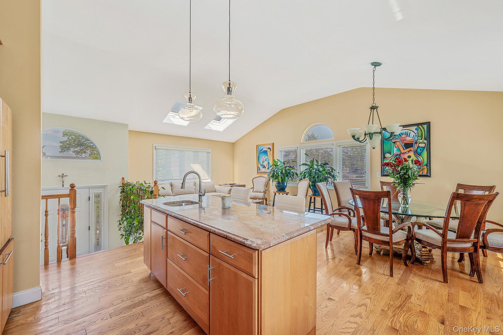 Single Family Scudder Avenue Suffolk County, NY 11726, MLS-1018332-8