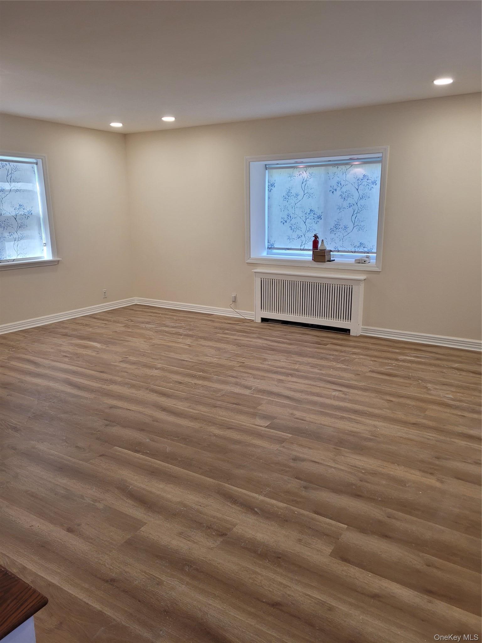 Single Family Richland Avenue Queens, NY 11364, MLS-1018347-14