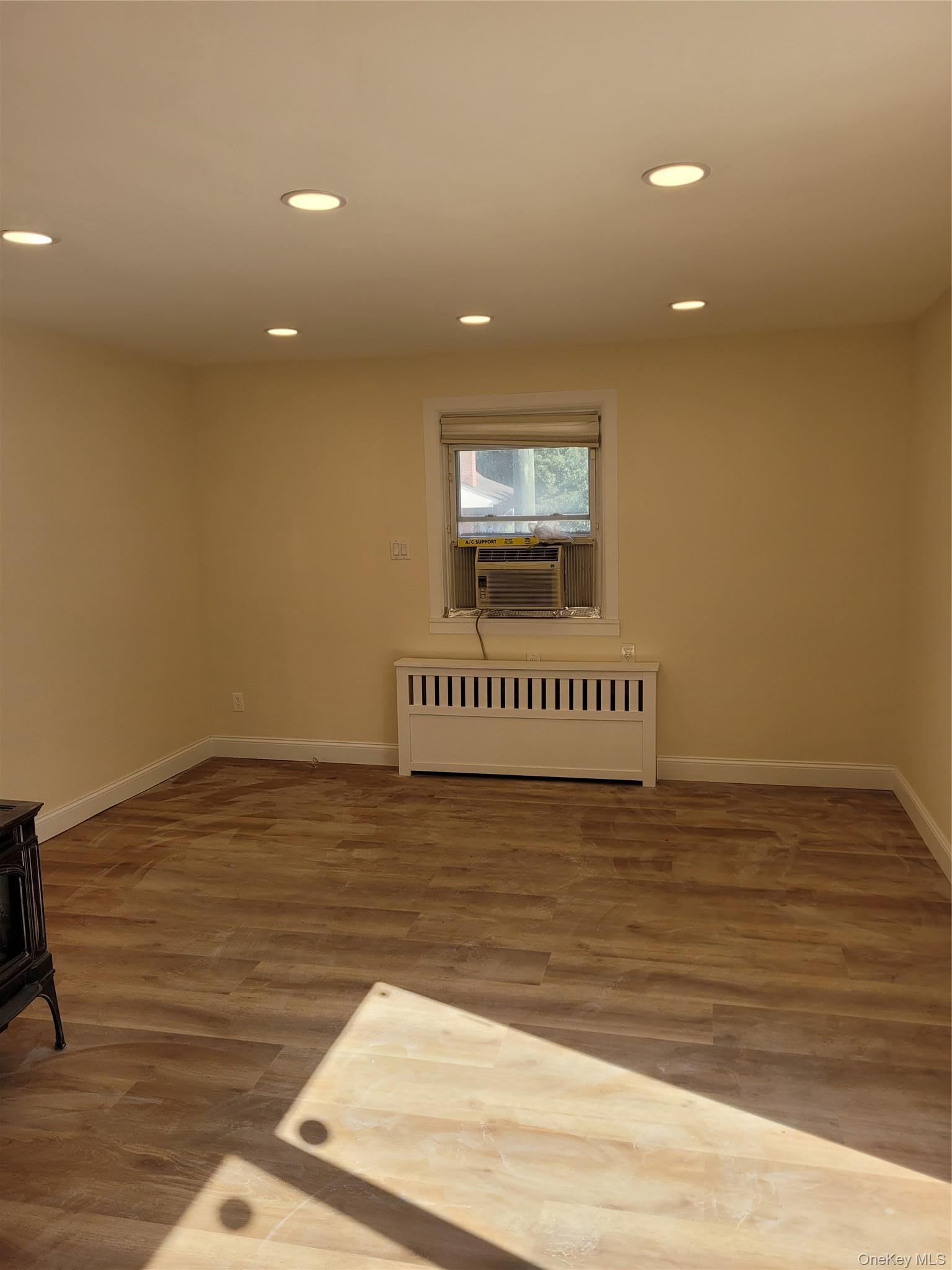 Single Family Richland Avenue Queens, NY 11364, MLS-1018347-15