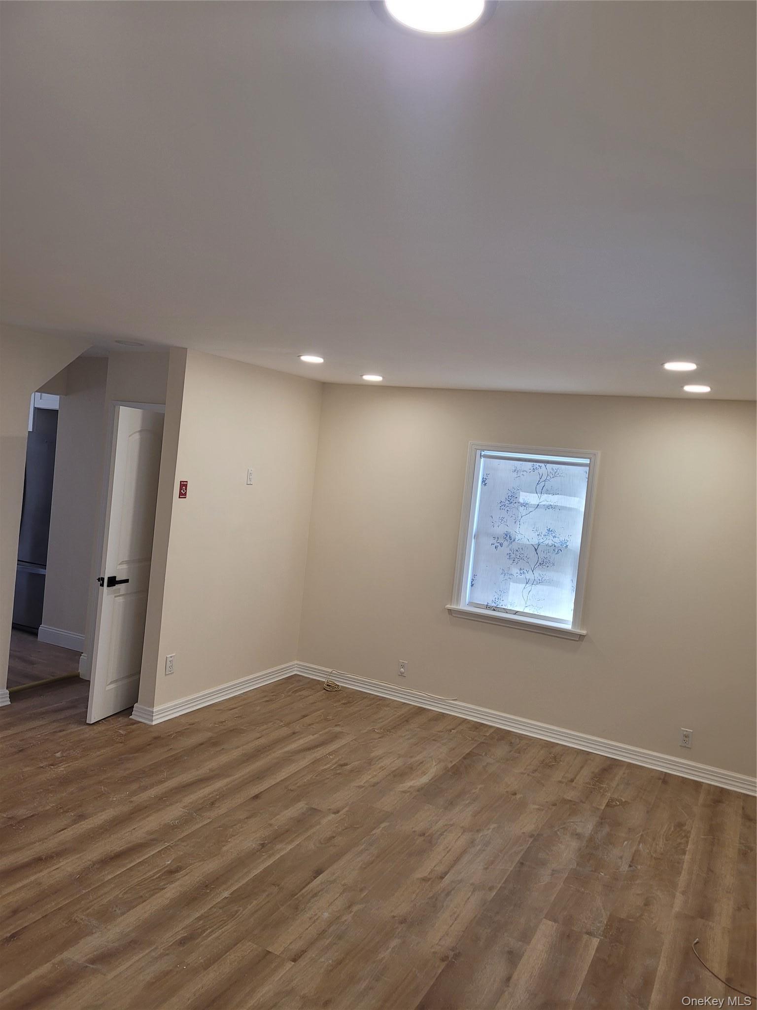 Single Family Richland Avenue Queens, NY 11364, MLS-1018347-16