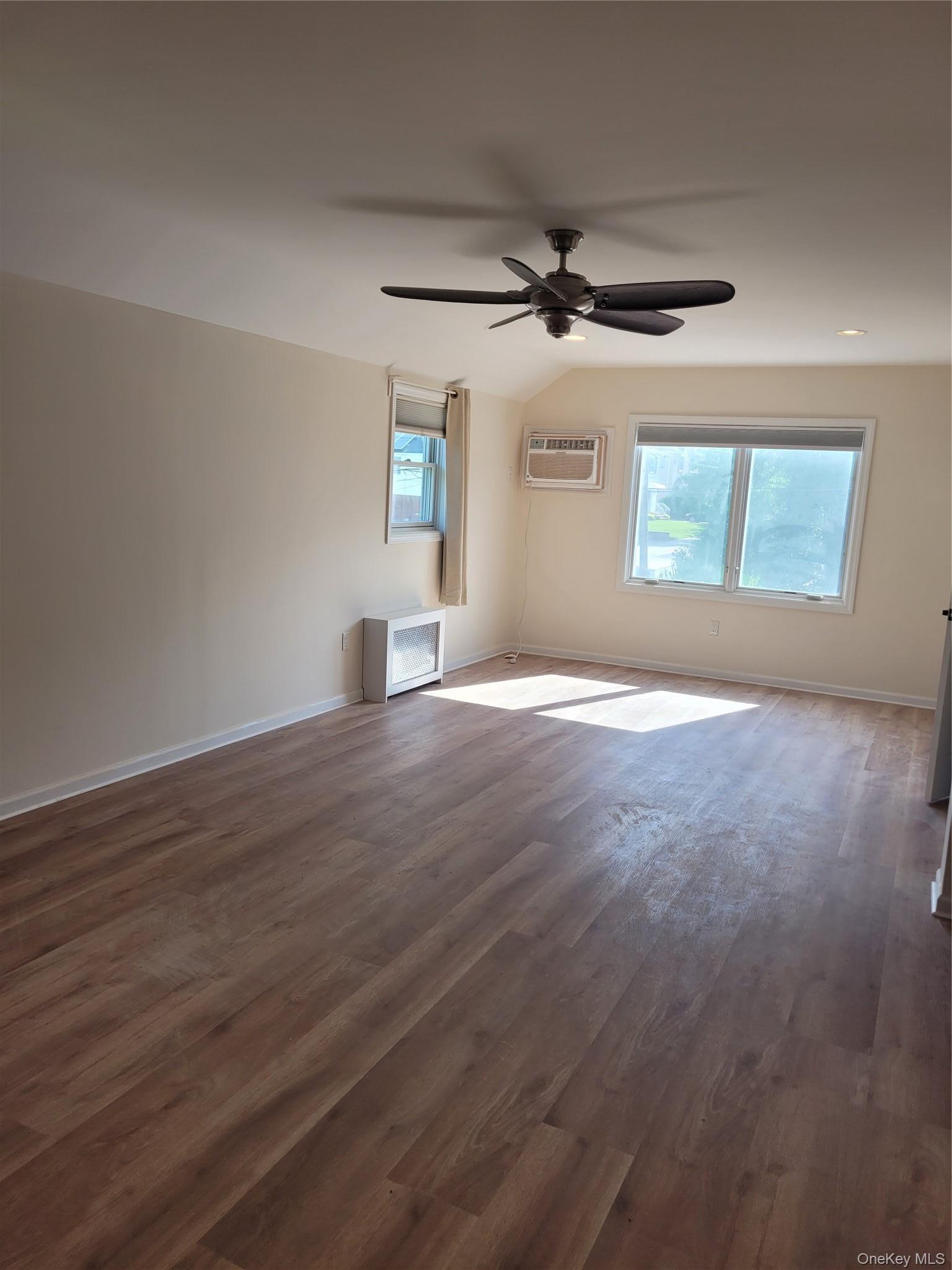 Single Family Richland Avenue Queens, NY 11364, MLS-1018347-20