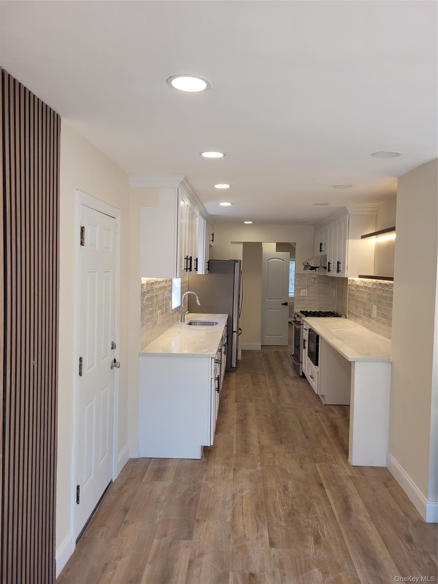 Single Family Richland Avenue Queens, NY 11364, MLS-1018347-8