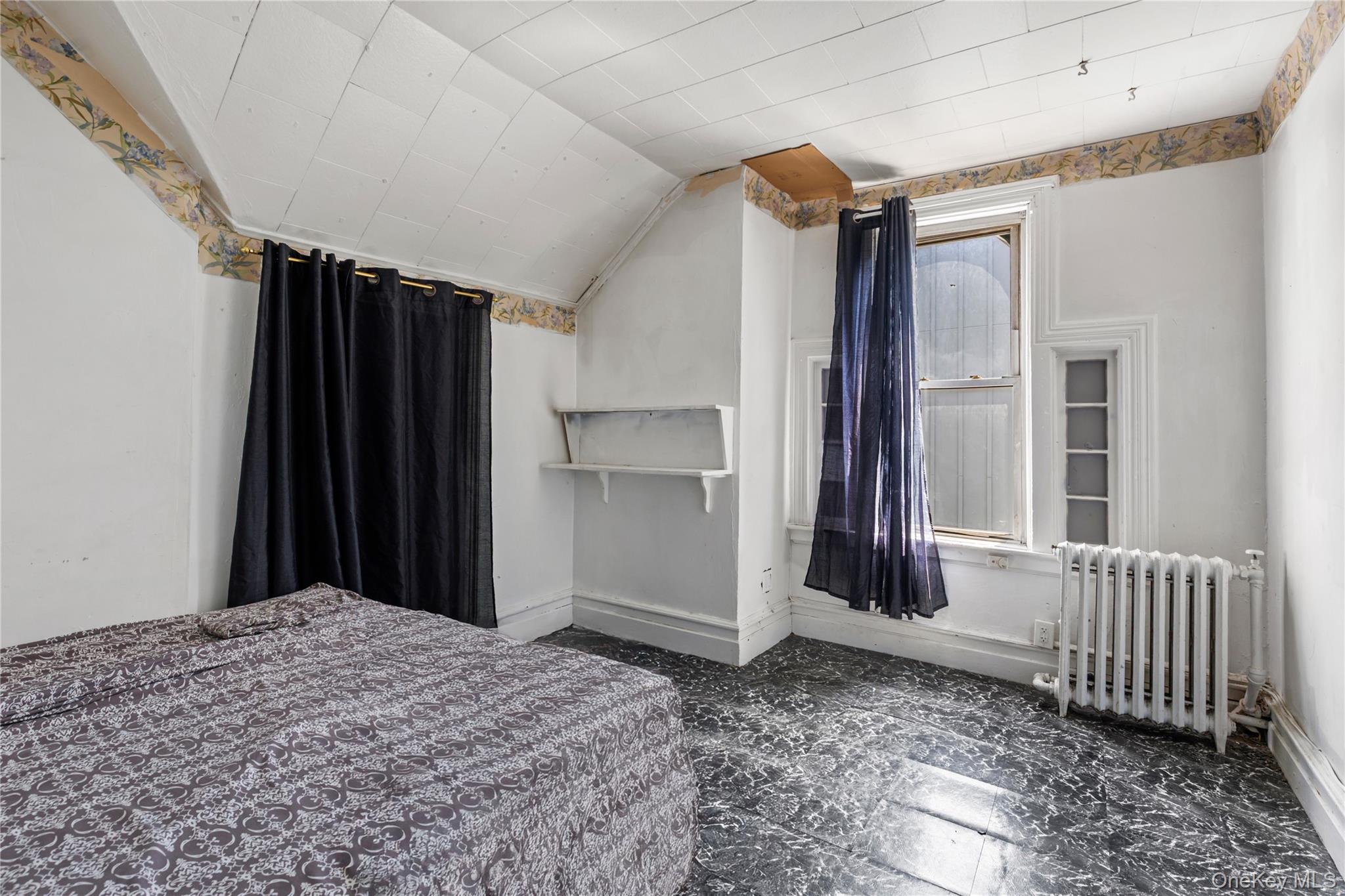 Single Family Loring Pl Bronx, NY 19468, MLS-1018358-14