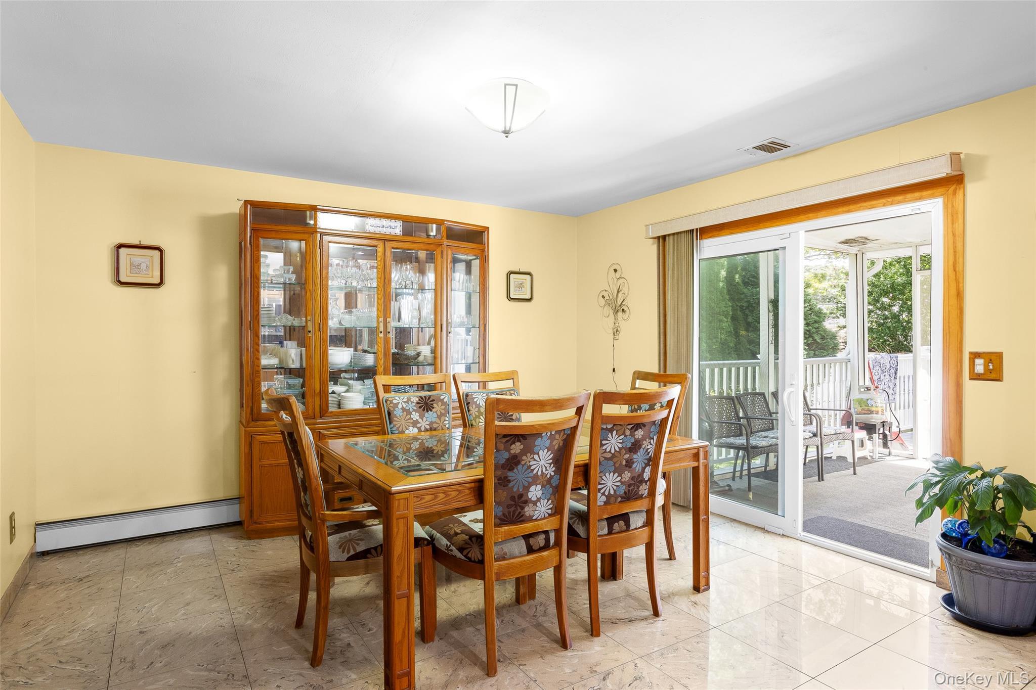 Single Family Chanel Drive E  Suffolk County, NY 11967, MLS-1018374-15